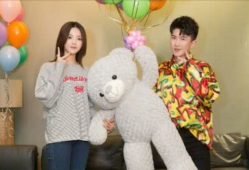 娱乐圈吃瓜背景图片,揭秘吃瓜背后的真相与秘密